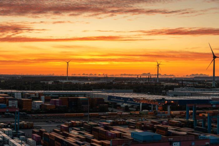 HHLA logistics Logistik